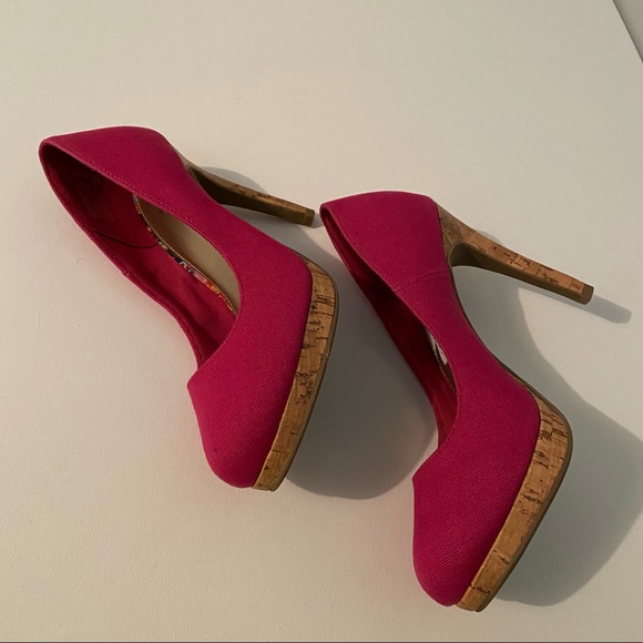 Fioni Pink Fuchsia Heels Size 6 - Picture 3 of 7